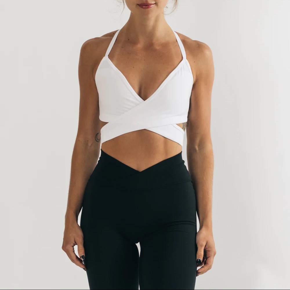 Alphalete wrap sports bra